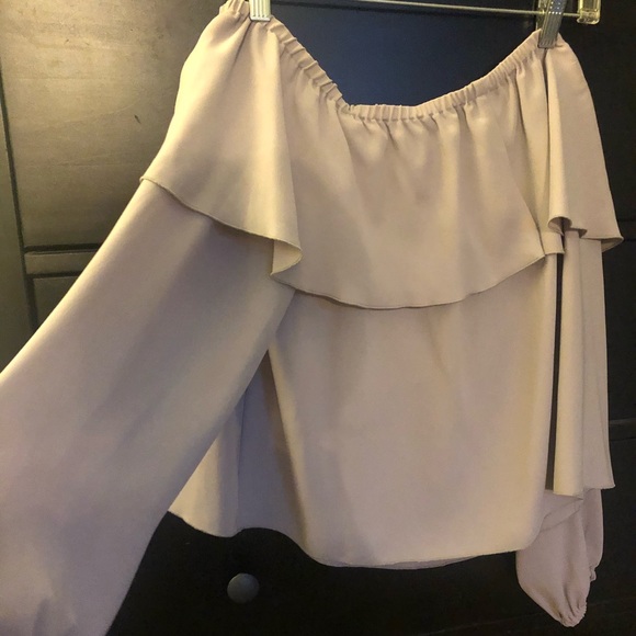 Gorgeous off the shoulder or wear on one shoulder! - Picture 3 of 5